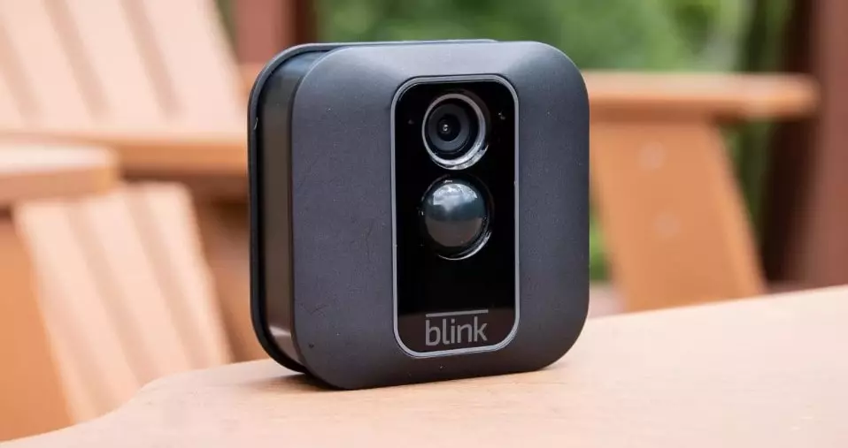 How To Turn Off Blue Light On Blink Mini Camera (Simple Steps 2022)