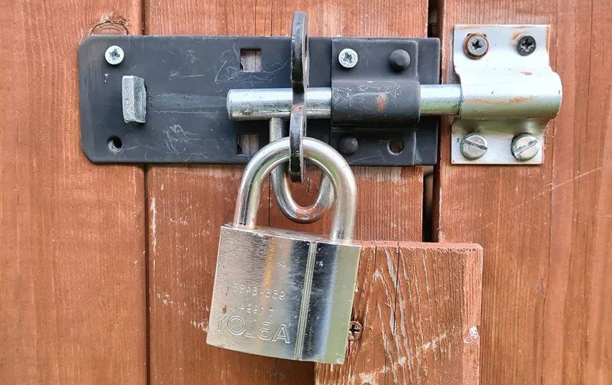 Ultimate 11 Ways To Cut A Padlock Without Bolt Cutter In 2022